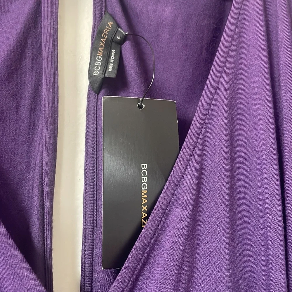 BRAND NEW BCBG TOP - Picture 3 of 4
